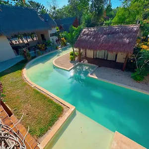 Ahal, Aparthotel